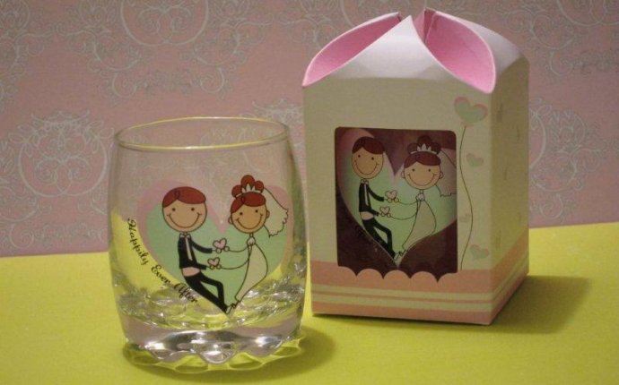 Personalized Wedding Favors As A Special Gift: personalized
